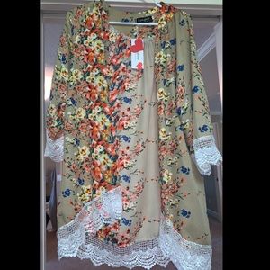 Floral lace kimono